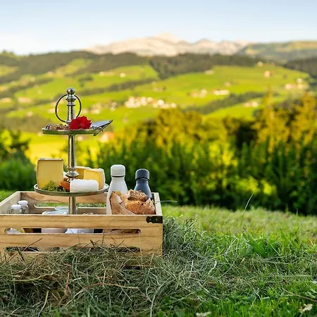 Nocleg ze śniadaniem Gaestehaus Aemisegg Sankt Peterzell