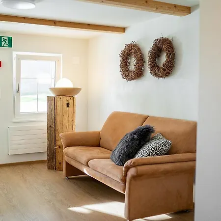 Bed & Breakfast Gaestehaus Aemisegg Sankt Peterzell