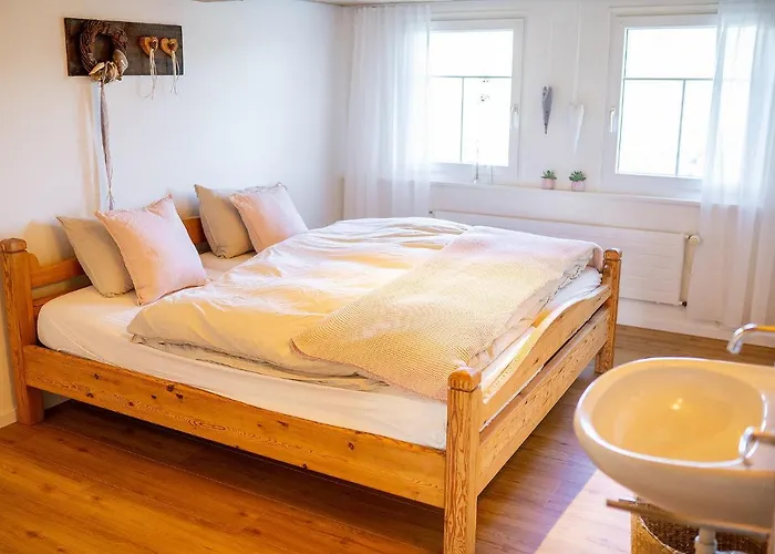 Gaestehaus Aemisegg Bed and Breakfast