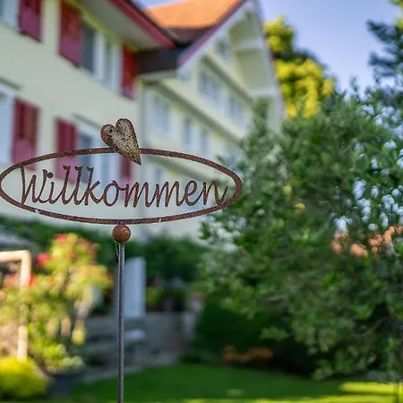 Panzió Gaestehaus Aemisegg Sankt Peterzell