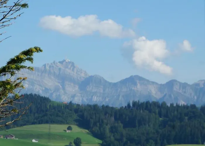 Panzió Gaestehaus Aemisegg Sankt Peterzell